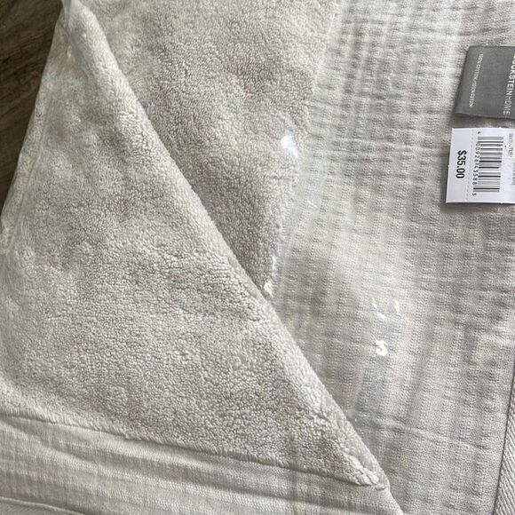 GlucksteinHome
The Essential Spa Towel - Picture 2 of 2